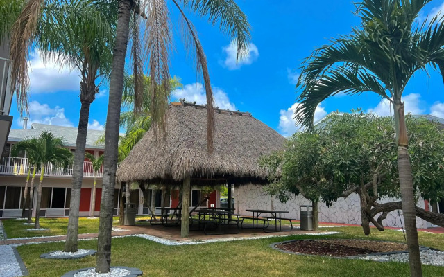Garden Inn Homestead