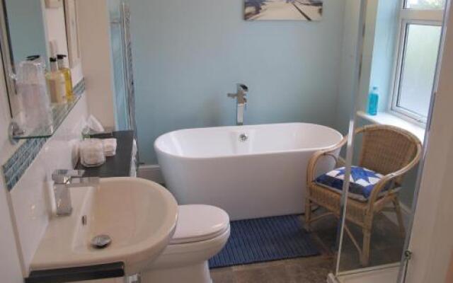 Holmleigh House Bed and Breakfast