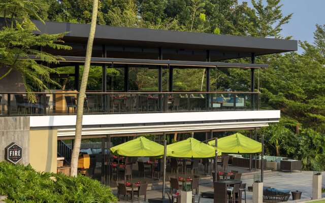Royal Tulip Gunung Geulis Resort and Golf