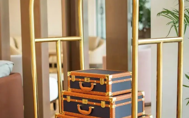 Trunk & Trolley A Luxury Boutique Hotel