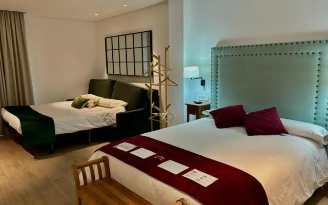 Apartamentos Turísticos La Plaza