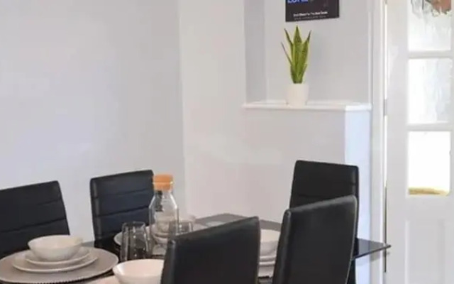 Stylish 3-bed House in Stockton-on-tees