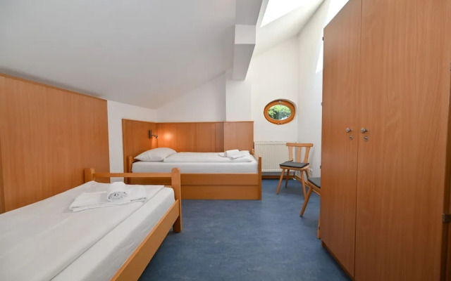 Schmitten 27 - Room 8 200m From ski Lift