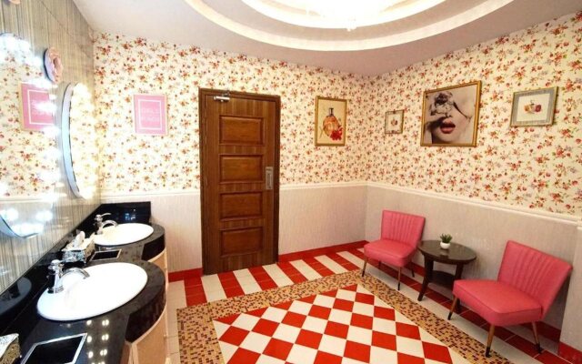 Central Park Reef Resort