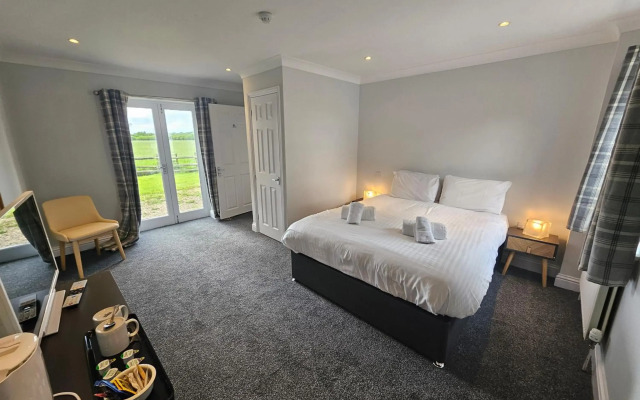 Marsh Farm Hotel
