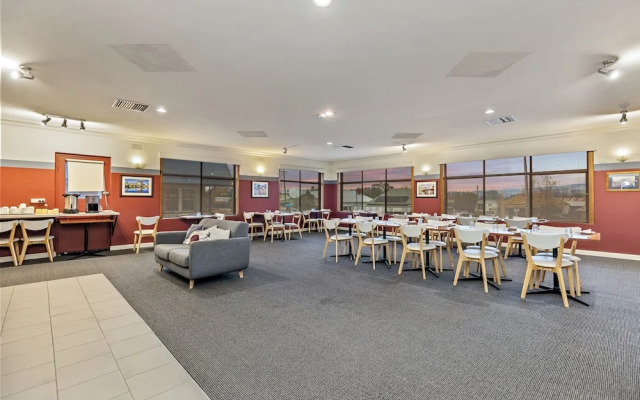 Amaroo Motel