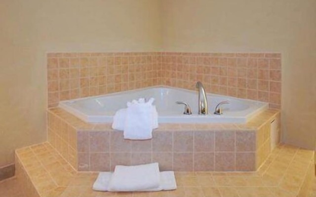 Country Hearth Inn & Suites