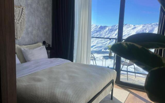 Stuning views on mountains, gudauri