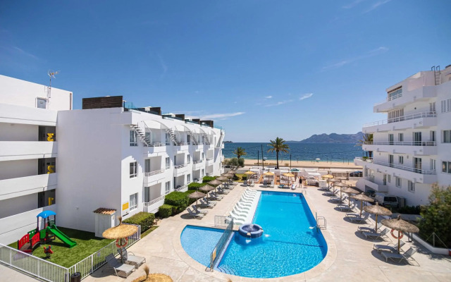 Cabot Hobby Club Apartments