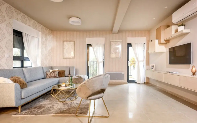 Luxury Keren Hayesod