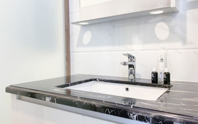 Comfort Stay 2Br At Sky House Bsd Apartment