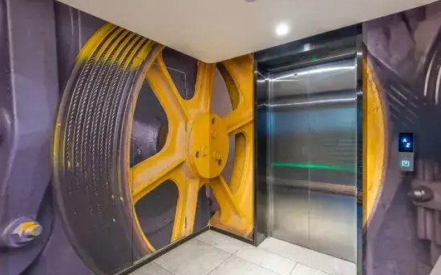 Ibis Hotel (Lanzhou Dongfanghong Square)