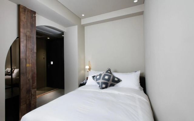 Oia Hotel