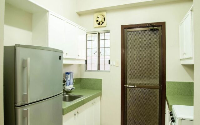 Oyo 211 las Palmeras Apartelle