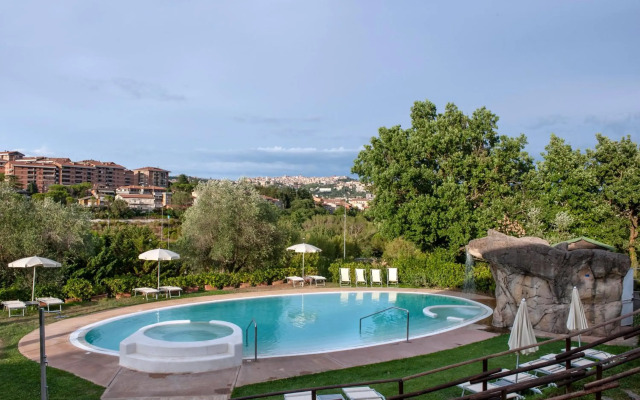 La Meridiana Bleisure Hotel