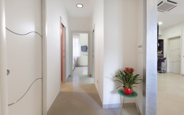 Estate4home- L'Onda Viola
