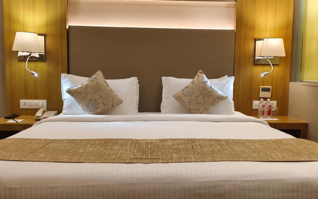 Royal Orchid Central, Vadodara