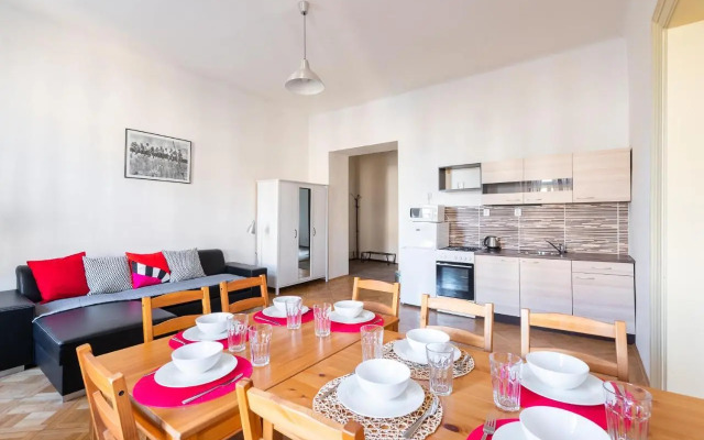 Residence Tesnov Apartment
