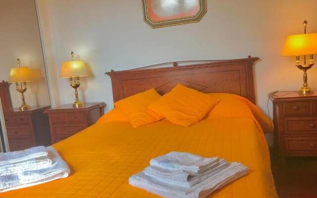 Old Town Apartment Sea View