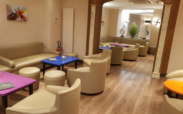 Hotel Champerret Elysees