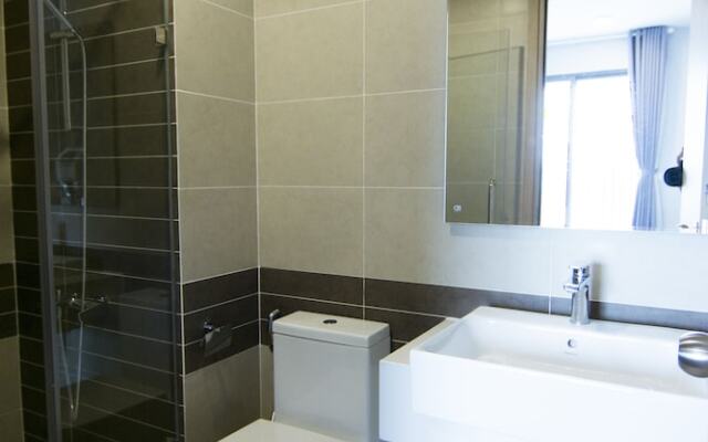 Apartment River View Near City Center