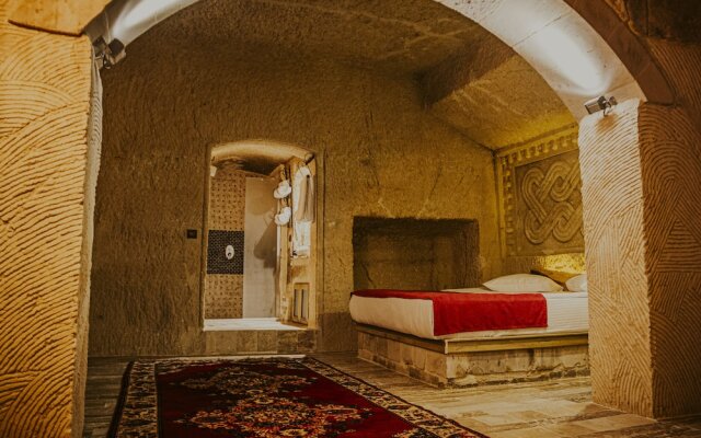 Ottoman Cave Junior