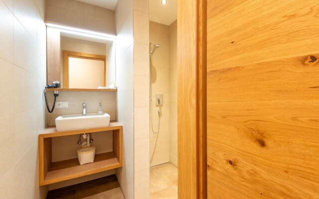 Attractive Flat With Beautiful Views