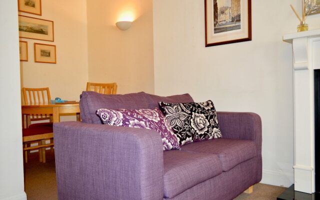 Cosy 1 Bedroom In Central Location