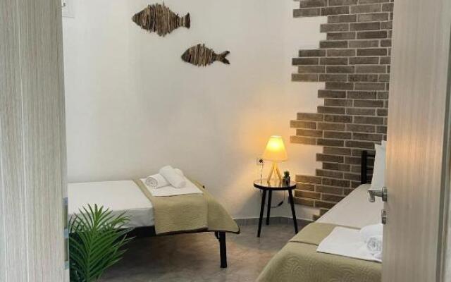 Eden apartment Paliouri with Frontyard private garden
