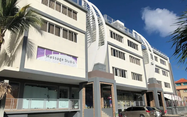 Studio Apart Hotel Rooftop Pool Beach