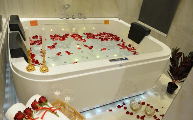 E1 Hotel