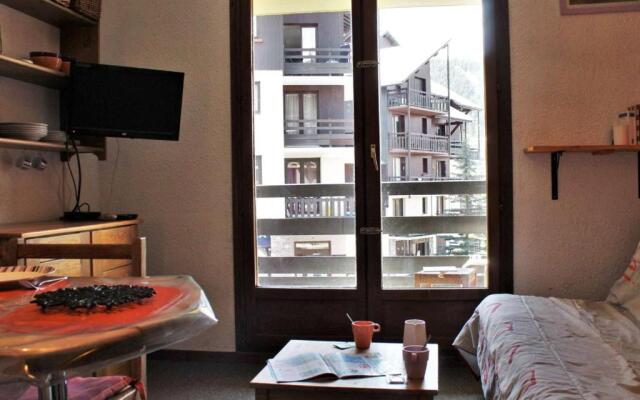Appartement Risoul, 1 pièce, 4 personnes - FR-1-330-550