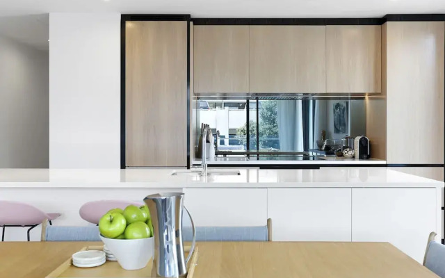 Modern & elegant living Wynyard Quarter