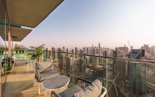 Maison Privee - Modern Luxury Apt w/ Spectacular Dubai Marina Vws