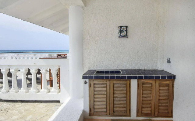 Plaza Marina Condos by Rentals Your Way