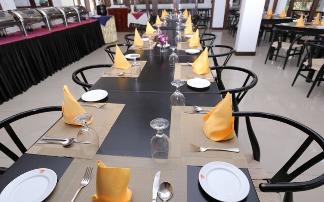 Hotel Randiya