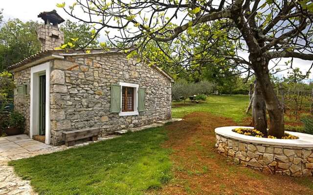 Cozy Holiday Home in Županici With Swimming Pool