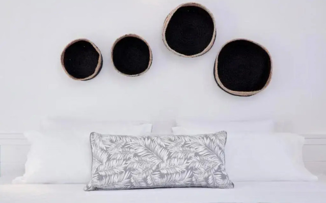 Mr & Mrs White Paros Suites & More