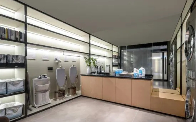 Atour Hotel Taizhou Jiaojiang Xueyuan Road