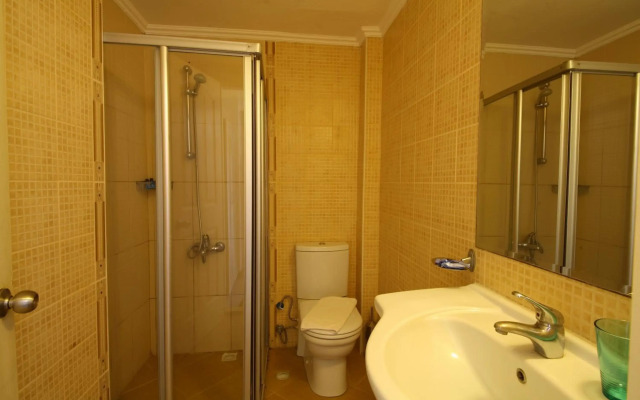 Acem Hotel