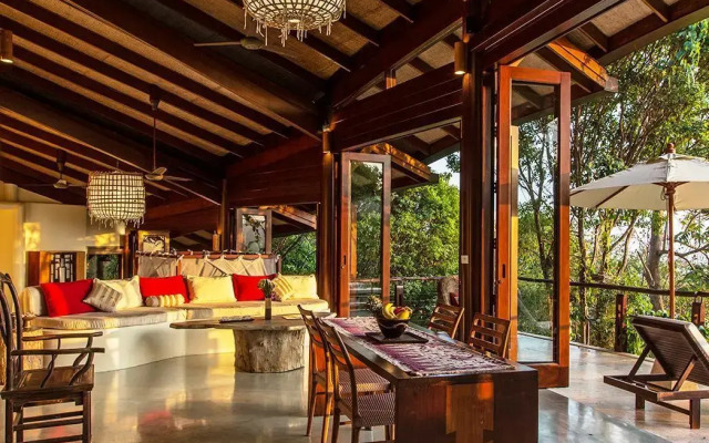 Villa Waterfall