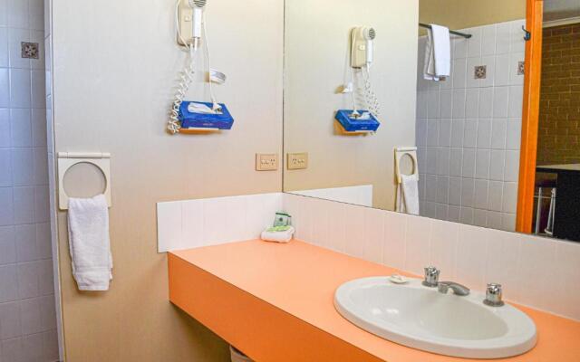 Barooga Country Inn Motel
