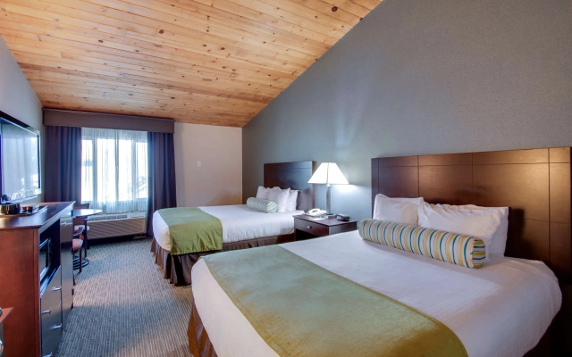 Best Western Plus The Inn at Hampton