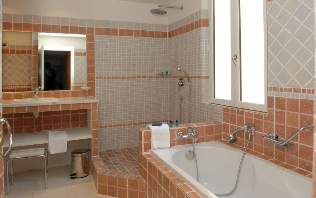 Grand Hotel dOrange, Sure Hotel Collection by Best Western