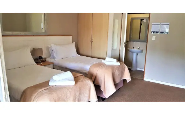 Pili Pili Beach Cabanas