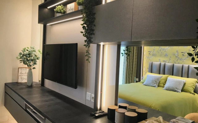 Gold Coast PIK Sea View Apartments by LongeSuites