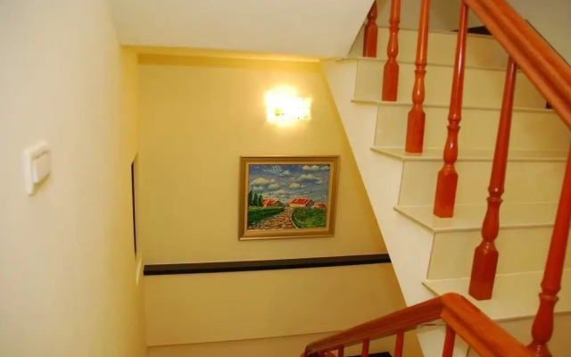 Lucky Bear Guesthouse