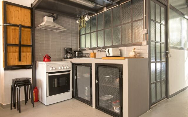 Monastiraki Factory Living