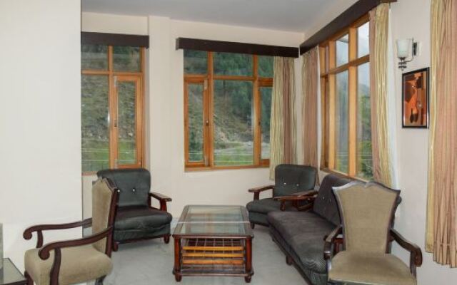Red Inn by OYO Rooms
