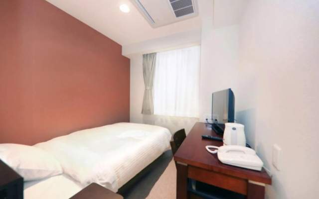 Toho Hotel – Guest Rooms – Osaka